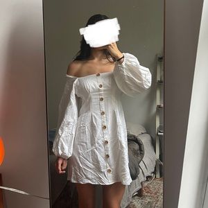 Sabo Skirt White Off Shoulder Dress (L)